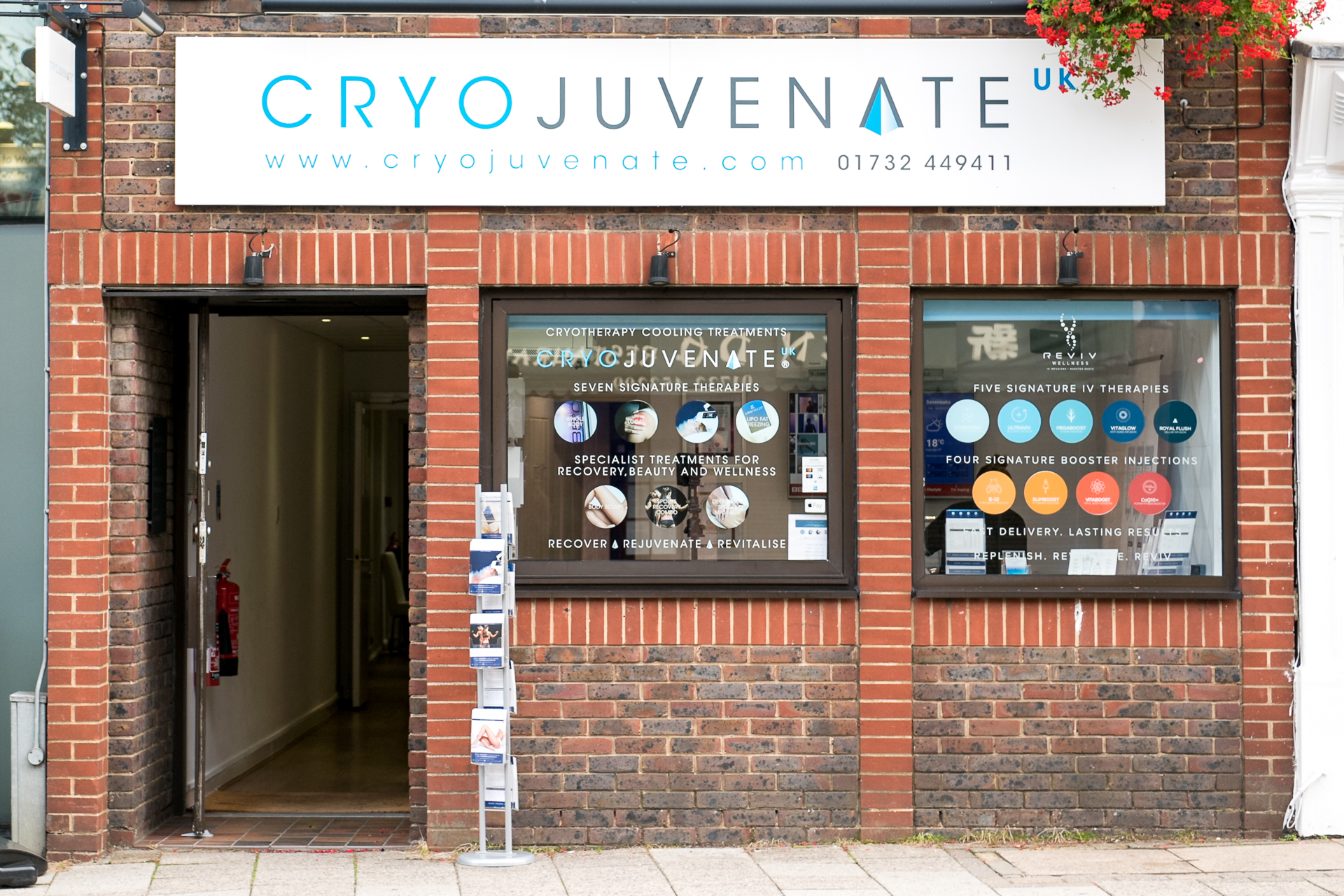 Cyrojuvenate shop front image